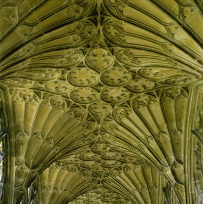 Fan vaulting in the cloister by English School